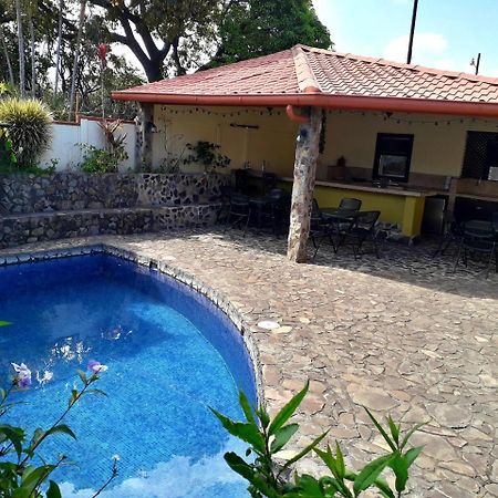 Dos Palmas Studio Apartments Río Segundo エクステリア 写真